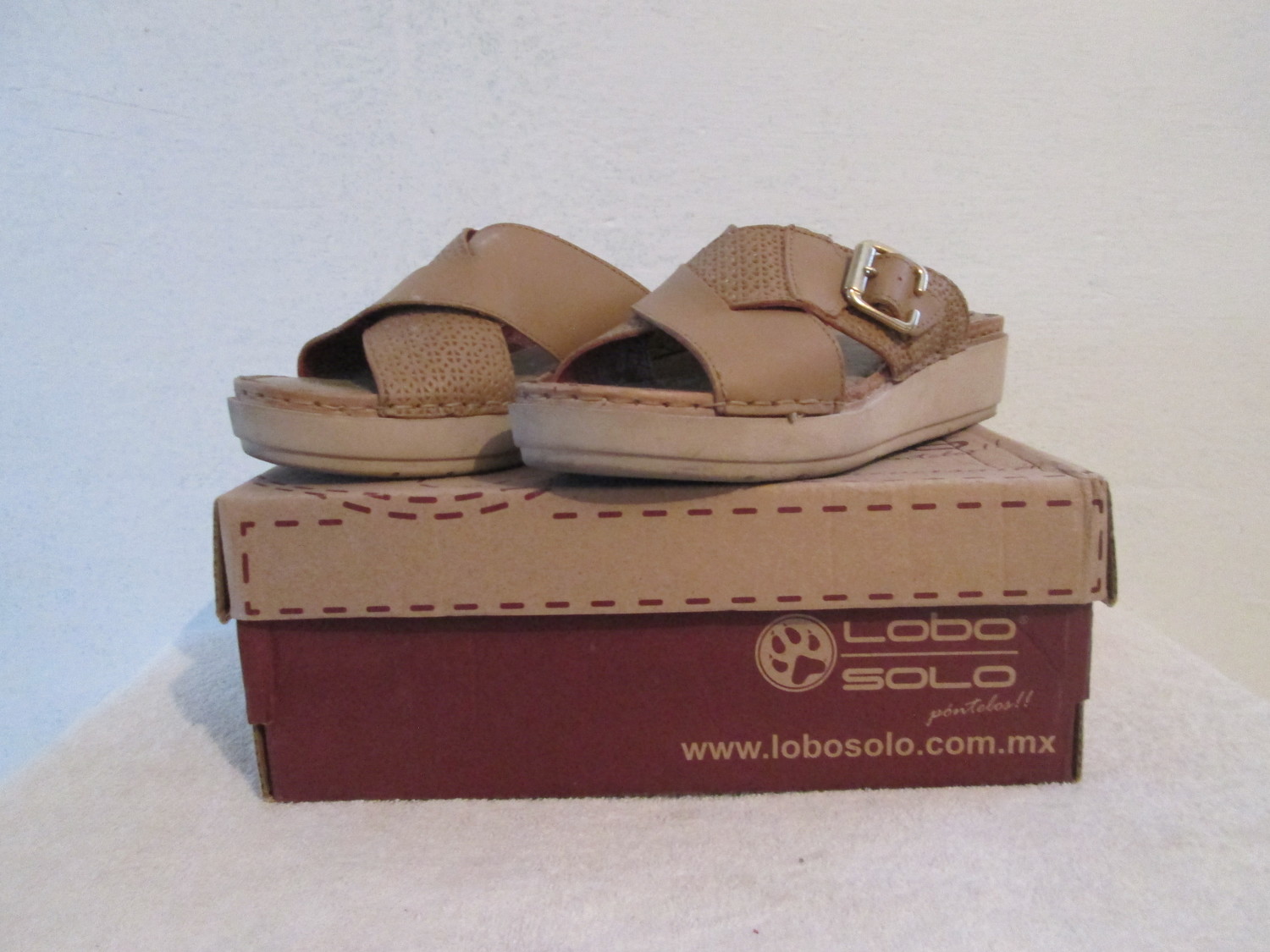 HUARACHE VAIL NUDE MARCA LOBO SOLO